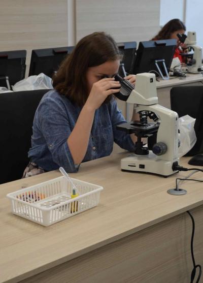 Okresní kolo 52. ročníku Biologické olympiády kategorie C, Praktický úkol, 23. 4. 2018 (foto Monika Hlosková) (14)