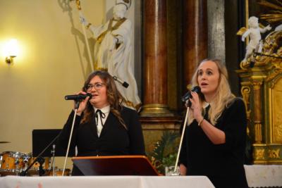 Třetí Adventní koncert sboru Basové G v Rožnově pod Radhoštěm,  kostel Všech svatých v Rožnově, 17. 12. 2017 (foto Antonín Ernest) (3)