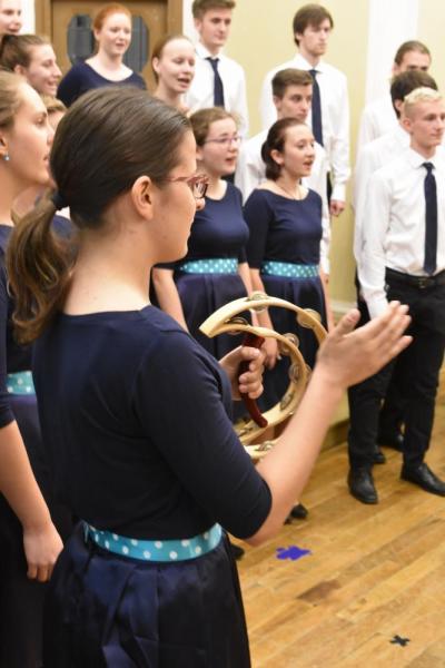 Benefiční koncert Studenti městu 2018, kaple speciálních škol pro sluchově postižené, Valašské Meziříčí, 13. 6. 2018 (foto Pavel Novosád) (4)