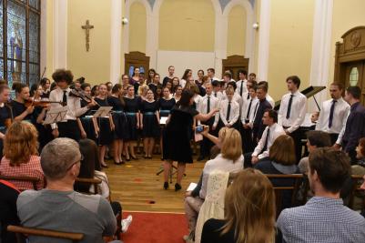 Benefiční koncert Studenti městu 2018, kaple speciálních škol pro sluchově postižené, Valašské Meziříčí, 13. 6. 2018 (foto Pavel Novosád) (17)