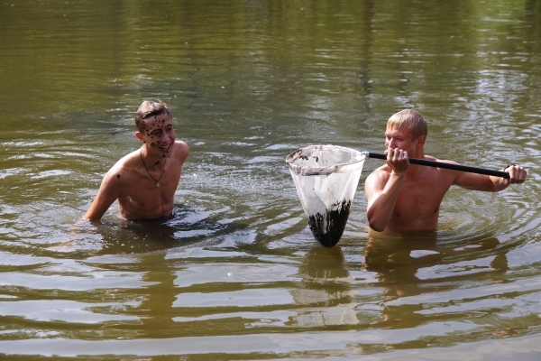 Zoologická exkurze Ekosystém rybníka, 5. 9. 2018, rybník v lesoparku u Valašského ekocentra (foto Jan Husák) (3)