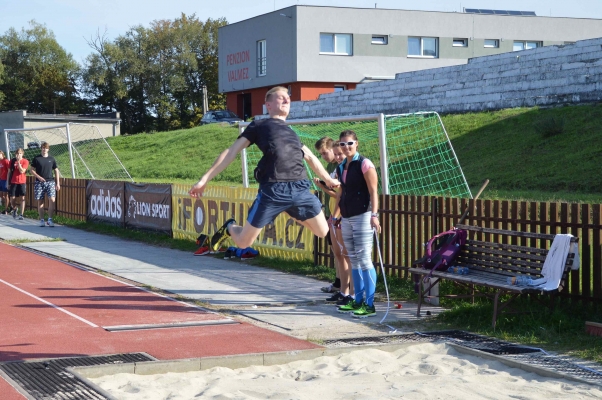 Středoškolský atletický pohár, okresní kolo, stadion Valašské Meziříčí, 18. 9. 2018 (foto Barbora Petřeková) (6)