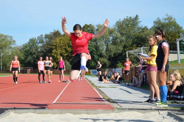 Středoškolský atletický pohár, okresní kolo, stadion Valašské Meziříčí, 18. 9. 2018 (foto Monika Hlosková) (9)