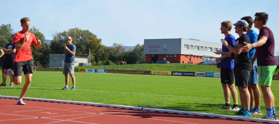 Středoškolský atletický pohár, okresní kolo, stadion Valašské Meziříčí, 18. 9. 2018 (foto Monika Hlosková) (16)