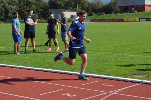 Středoškolský atletický pohár, okresní kolo, stadion Valašské Meziříčí, 18. 9. 2018 (foto Monika Hlosková) (19)