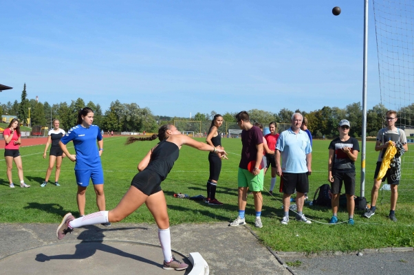 Středoškolský atletický pohár, okresní kolo, stadion Valašské Meziříčí, 18. 9. 2018 (foto Monika Hlosková) (21)