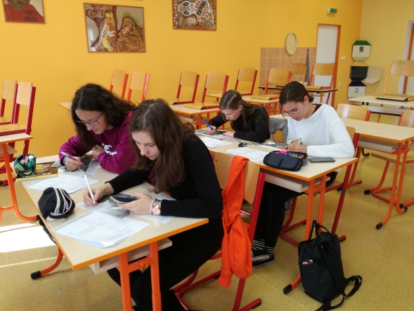 Evropský den jazyků, tvorba ruského komiksu, 26. 9. 2018 (foto Jana Krcháková) (1)