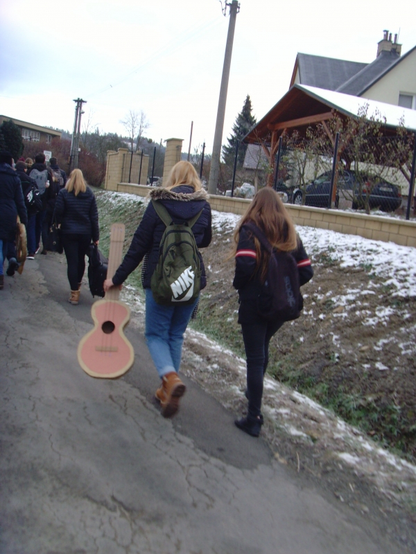 Hudba mezi dětmi, společný program žáků 1. A GFPVM a dětí z MŠ Krhová, 19. a 20. 12. 2018 (foto Pavla Lochmanová) (2)