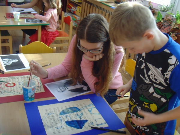 Hudba mezi dětmi, společný program žáků 1. A GFPVM a dětí z MŠ Krhová, 19. a 20. 12. 2018 (foto Pavla Lochmanová) (60)