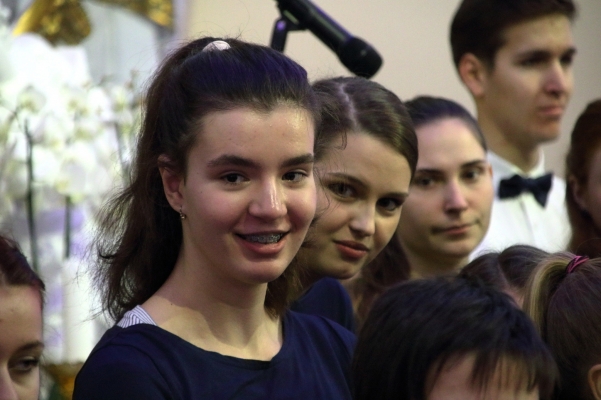 Adventní koncert sboru Basové G v kostele Všech svatých v Rožnově pod Radhoštěm, 16. 12. 2018 (foto František Jaskula) (19)