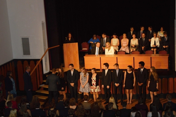 Slavnostní zakončení maturitních zkoušek, sál KZ Valašské Meziříčí, 31. 5. 2019 (foto Monika Hlosková) (15)