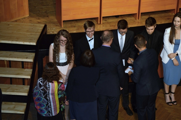 Slavnostní zakončení maturitních zkoušek, sál KZ Valašské Meziříčí, 31. 5. 2019 (foto Monika Hlosková) (19)