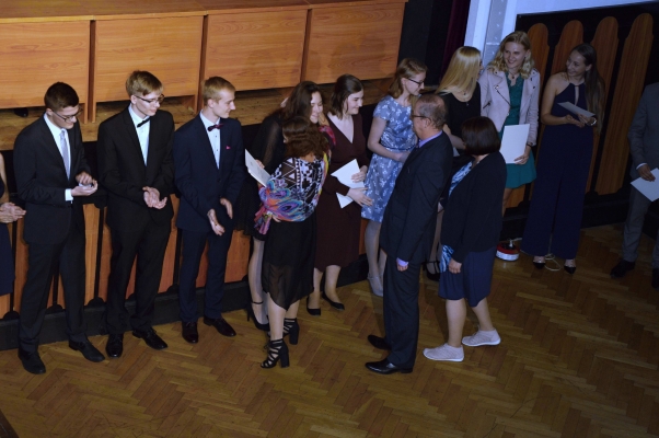 Slavnostní zakončení maturitních zkoušek, sál KZ Valašské Meziříčí, 31. 5. 2019 (foto Monika Hlosková) (25)