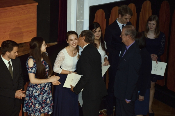 Slavnostní zakončení maturitních zkoušek, sál KZ Valašské Meziříčí, 31. 5. 2019 (foto Monika Hlosková) (30)