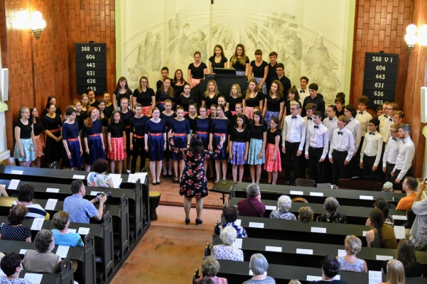 Benefiční koncert „Studenti městu“, kostel Českobratrské církve evagelické ve Valašském Meziříčí, 13. 6. 2019 (foto Pavel Novosád) (9)