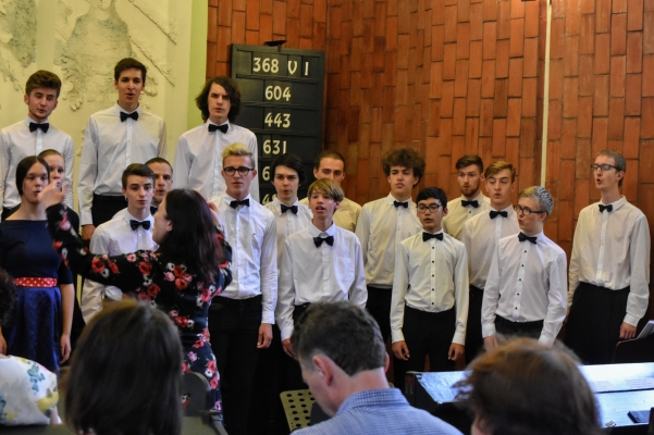 Benefiční koncert „Studenti městu“, kostel Českobratrské církve evagelické ve Valašském Meziříčí, 13. 6. 2019 (foto Pavel Novosád) (12)