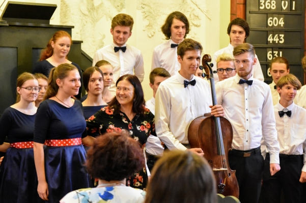 Benefiční koncert „Studenti městu“, kostel Českobratrské církve evagelické ve Valašském Meziříčí, 13. 6. 2019 (foto Pavel Novosád) (18)