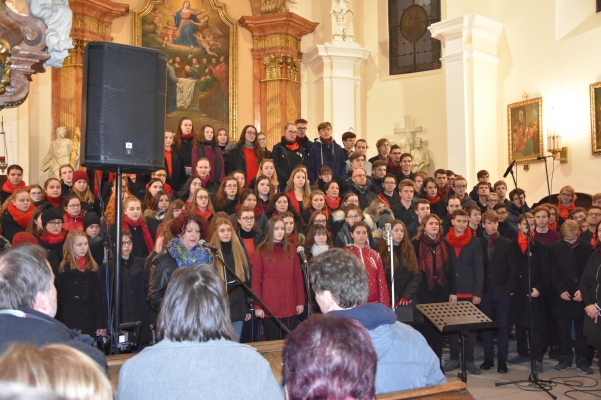 Předvánoční koncert Evermiling Liberty 14. 12. 2019 kostel Nanebevzetí Panny Marie Valašské Meziříčí (foto Pavel Novosád) (4)