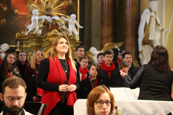 Koncert Basové G a Beskydský orchestr Rožnov p. R 22. 12. 2019 (foto František Jaskula) (10)