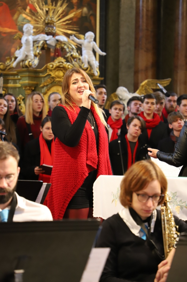 Koncert Basové G a Beskydský orchestr Rožnov p. R 22. 12. 2019 (foto František Jaskula) (11)