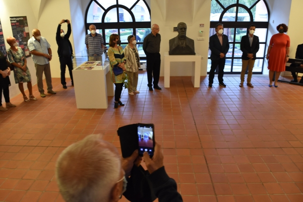 Vernisáž výstavy Gymnázium a jeho město MaGC 8. 9. 2021 (foto Pavel Novosád) (13)