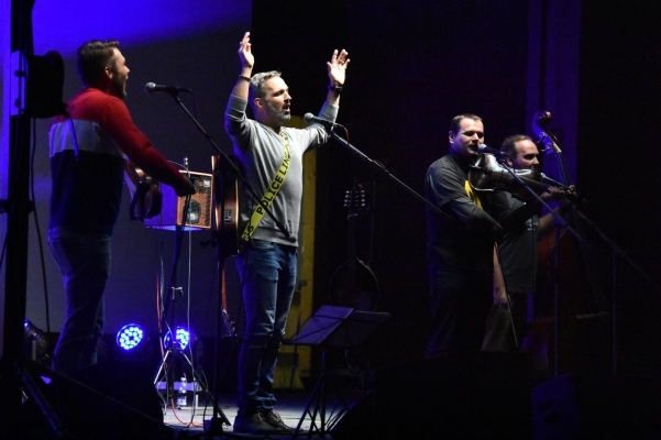 Velký koncert gympláckých kapel. Foto Pavel Novosád (15)