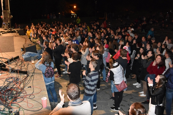 Velký koncert gympláckých kapel. Foto Pavel Novosád (30)